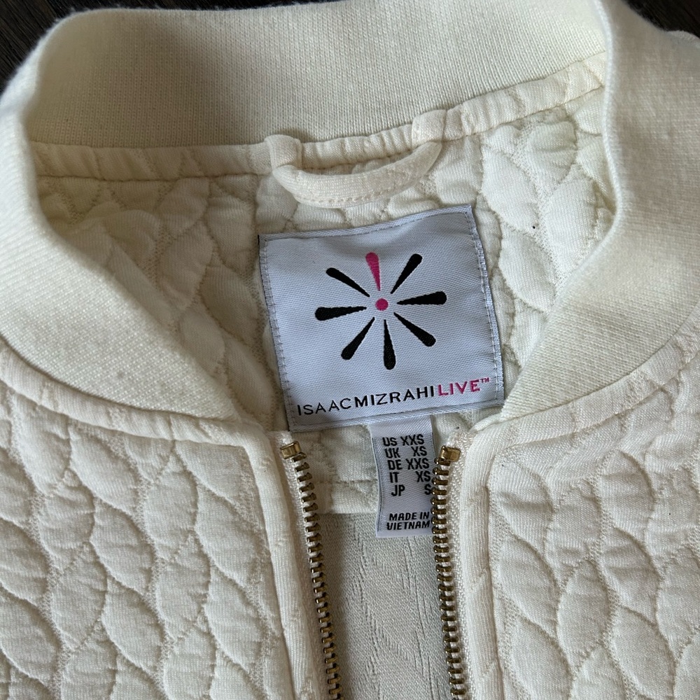 Isaac Mizrahi Live Quilted Ivory Jacket | Tagged XXS Fits S (2/4) | Spring Prep - Picture 3 of 4